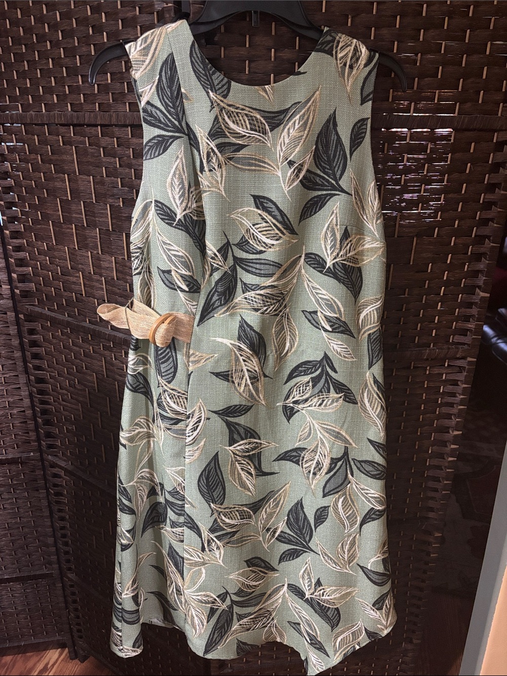 Shelby & Palmer Sage Green Leaf-Print Midi Dress